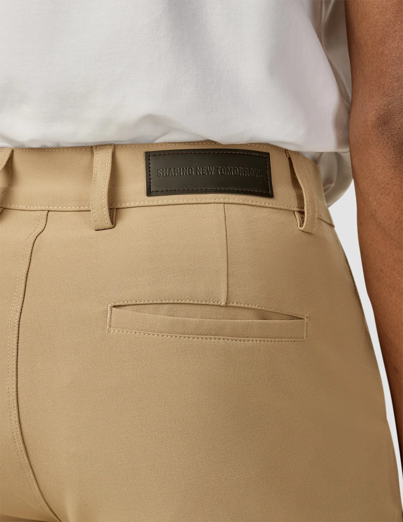 Essential Pants Slim Khaki