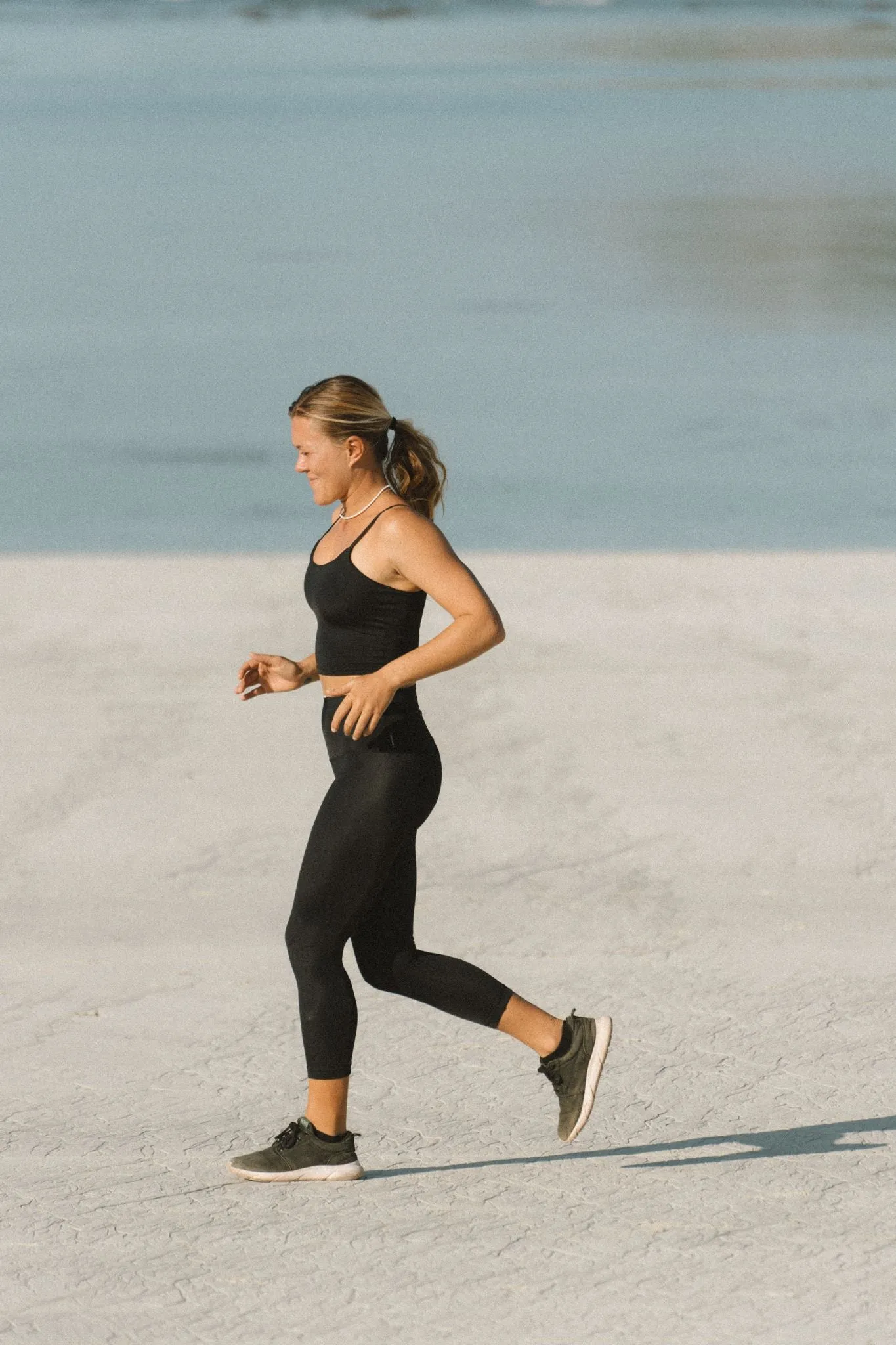 Noserider Surf Leggings in Black